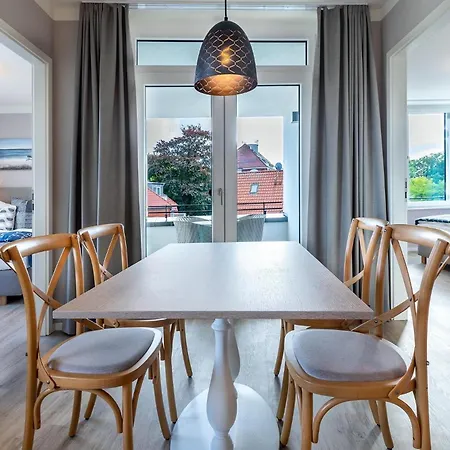 Exklusivsuite 3-18 *